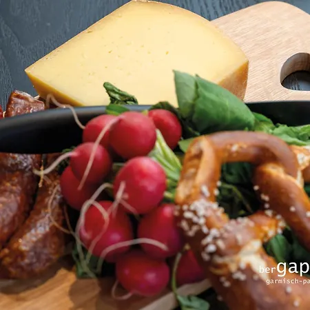 Berghome Apartment *