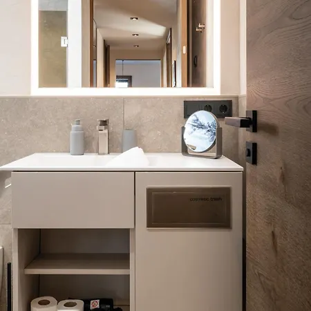 Berghome Apartment *